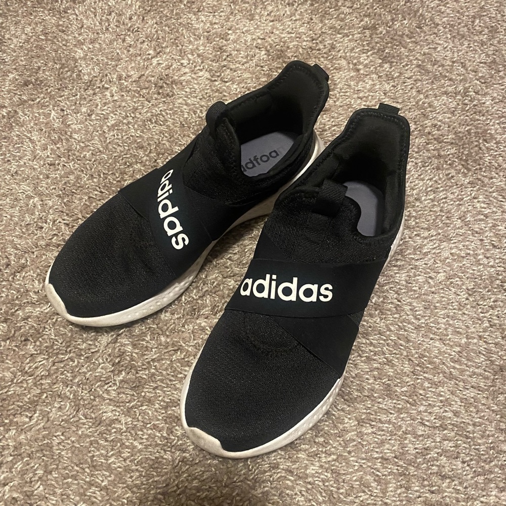 Adidas slip on